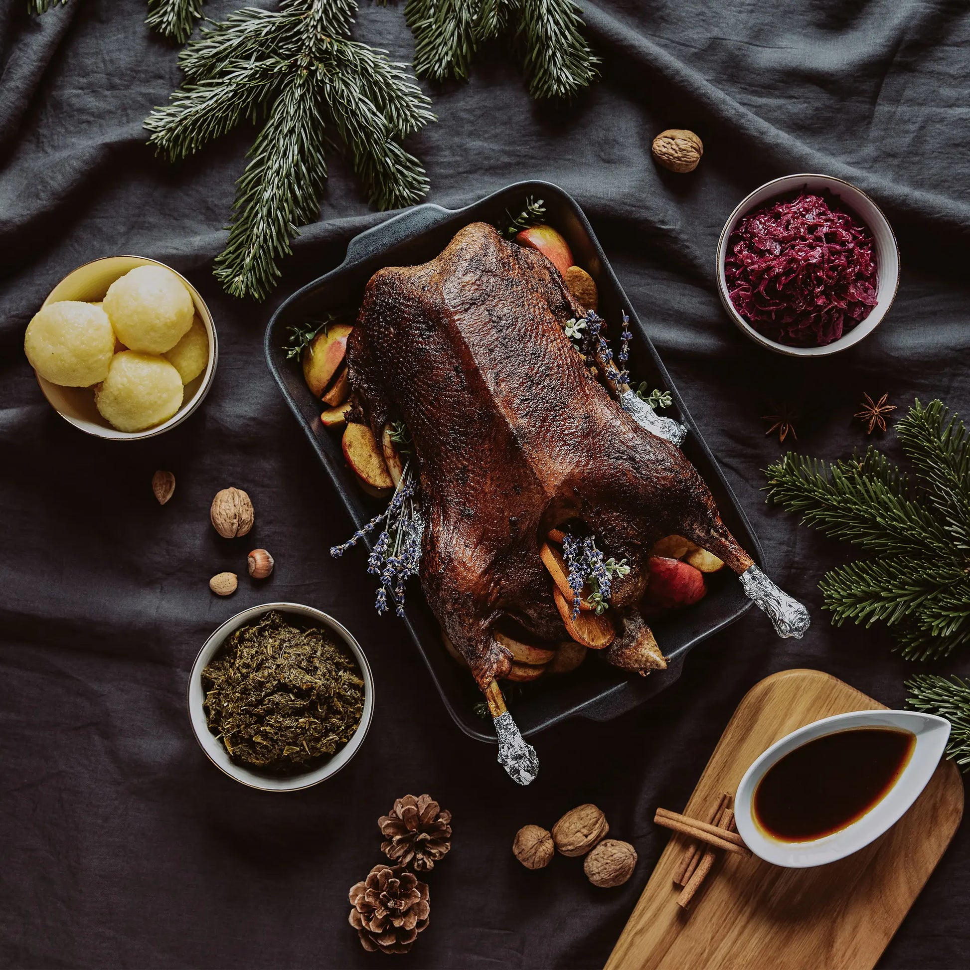 Knuspriger Gänsebraten aus Freilandhaltung von Gans wie bei Oma